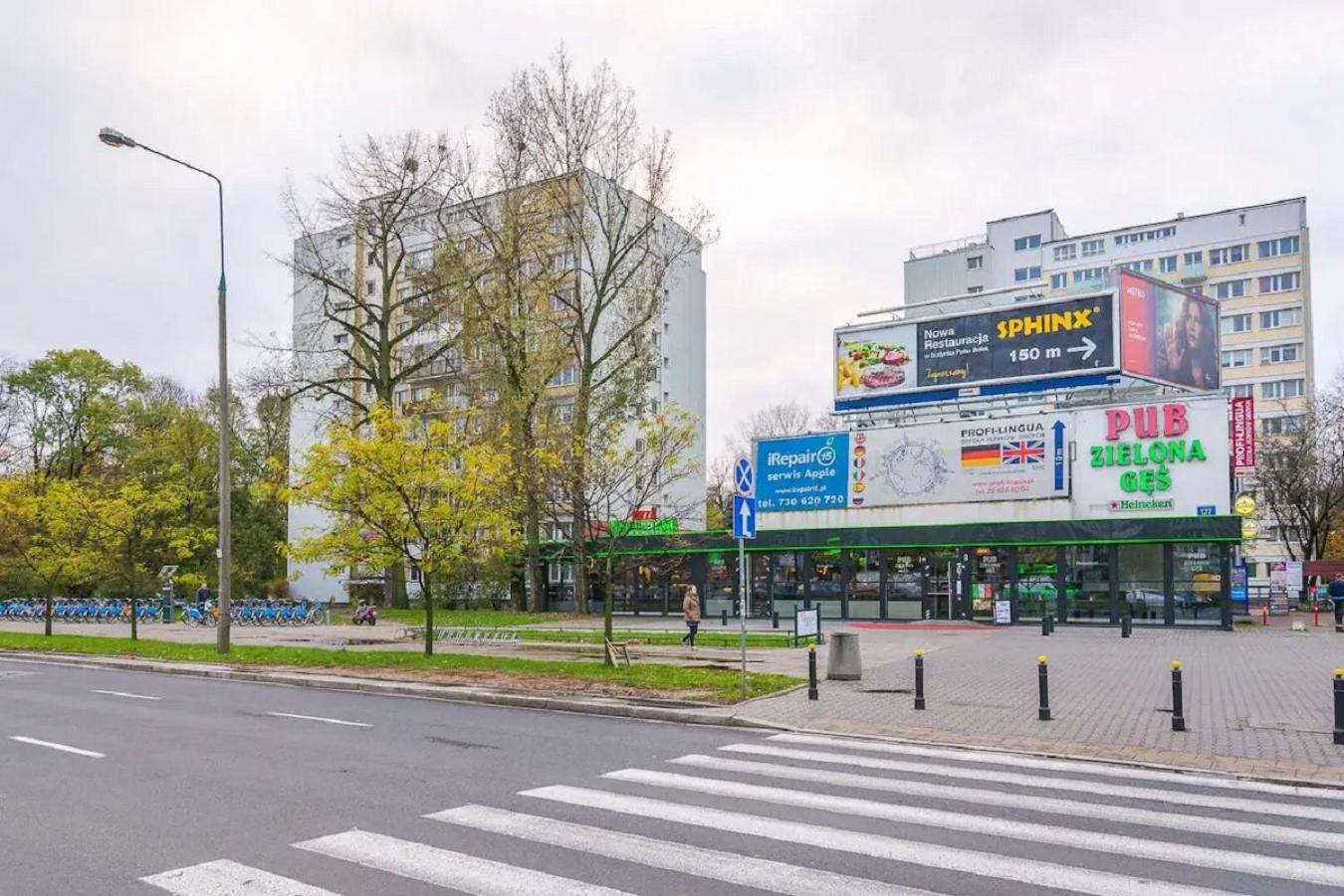Apartment Bruna Metro Pole Mokotowskie By Renters Warsaw
